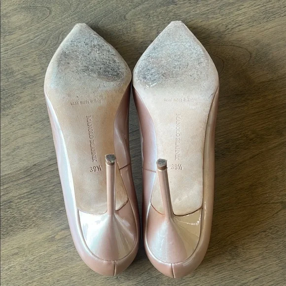 Manolo Blahnik Tan Stiletto Heels - Picture 5 of 8